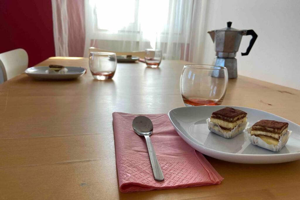 Tiramisu, A Cozy 2-Bdrm Apt Apartment Treviso Ngoại thất bức ảnh