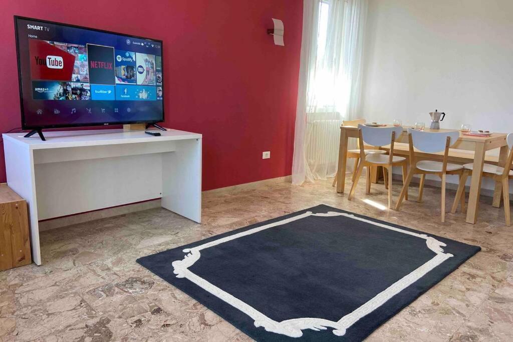 Tiramisu, A Cozy 2-Bdrm Apt Apartment Treviso Ngoại thất bức ảnh